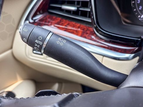 Used 2019 Cadillac XT5 Luxury FWD image 48