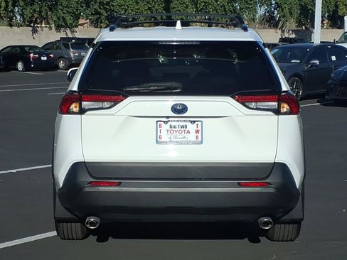 Certified 2024 Toyota RAV4 XLE w/ Convenience Package image 7