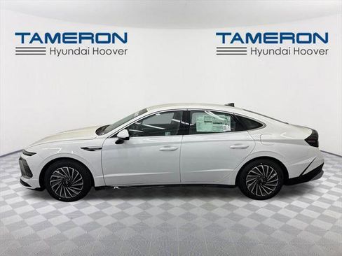 New 2025 Hyundai Sonata SEL image 2