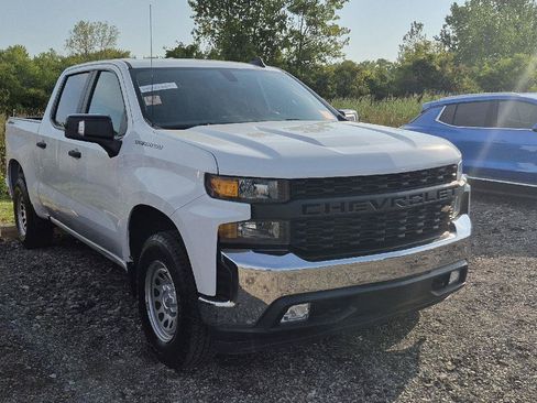 Used 2020 Chevrolet Silverado 1500 W/T w/ WT Value Package AWD/4WD image 2