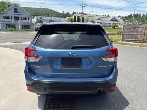 Used 2024 Subaru Forester Premium AWD/4WD image 14