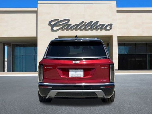 New 2026 Cadillac Vistiq Luxury image 4