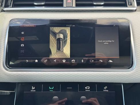 Used 2020 Land Rover Range Rover Velar R-Dynamic S image 17