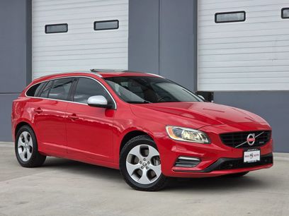 Used 2015 Volvo V60 T6 R-Design