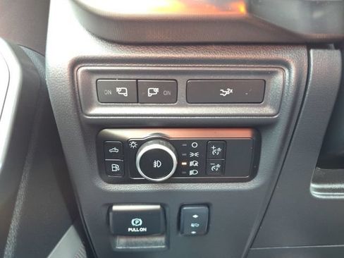 Used 2024 Ford F150 Lariat w/ Equipment Group 502A High AWD/4WD image 11