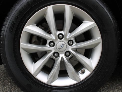 Used 2016 Kia Sorento AWD image 18