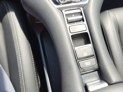Certified 2023 Honda HR-V EX-L image 38
