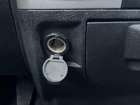 Used 2019 RAM 1500 Classic SLT image 9