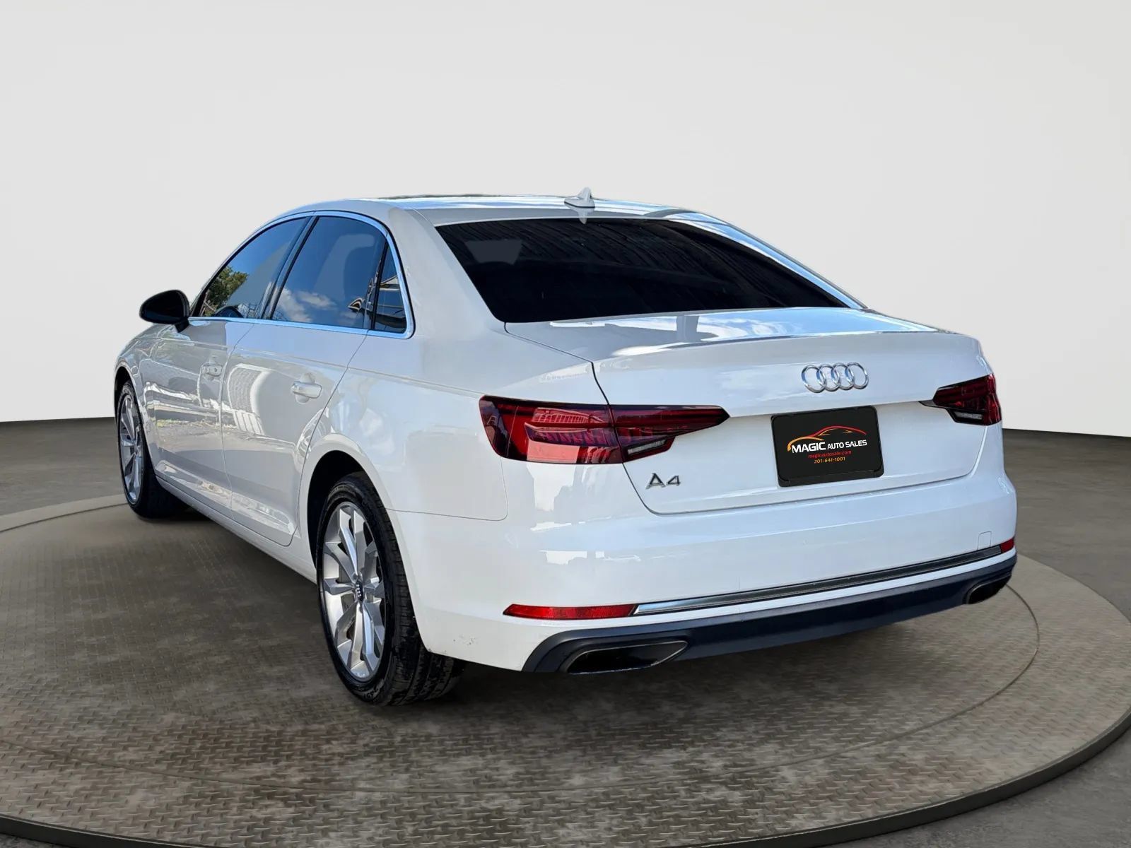 Used 2019 Audi A4 2.0T Premium w/ Convenience Package FWD image 8