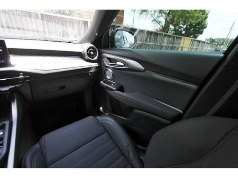 Used 2024 Alfa Romeo Tonale Veloce AWD/4WD image 11
