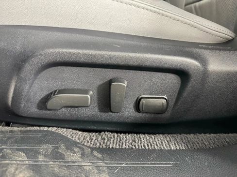 Used 2019 Subaru Outback 2.5i Limited w/ Popular Package #2 image 34