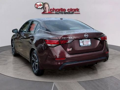 Used 2024 Nissan Sentra SV FWD image 3
