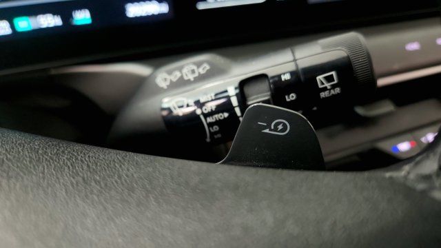 Used 2024 Kia EV9 Light Long Range RWD image 64