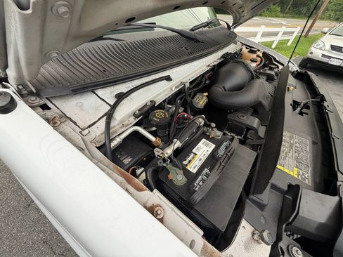 Used 2013 Ford E-250 and Econoline 250 RWD image 33