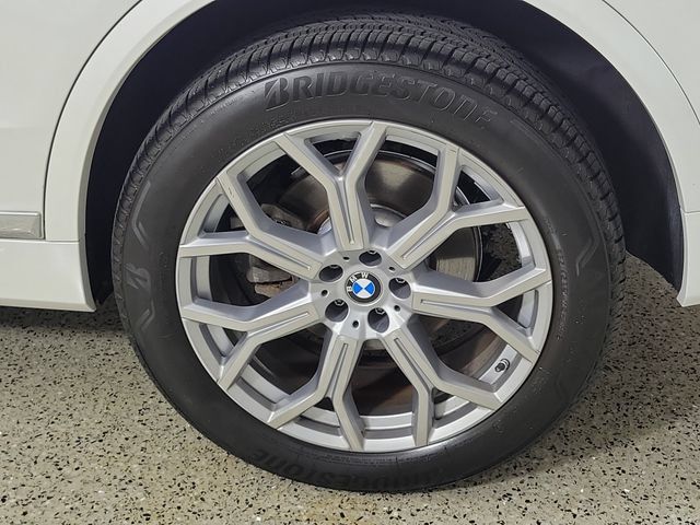Used 2024 BMW X7 xDrive40i AWD/4WD image 9
