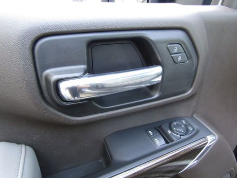 Used 2022 Chevrolet Silverado 3500 LT w/ Convenience Package AWD/4WD image 21