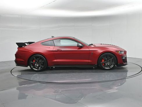 Used 2021 Ford Mustang Shelby GT500 w/ Carbon Fiber Track Pack image 30