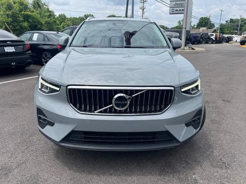 Used 2024 Volvo XC40 B5 Plus AWD/4WD image 33