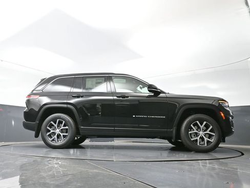 New 2025 Jeep Grand Cherokee Limited w/ Trailer Tow Package image 49
