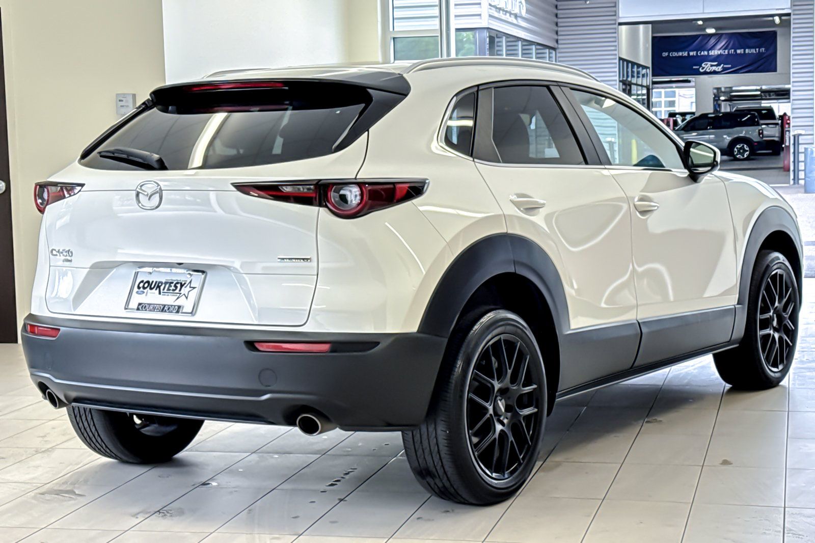 Used 2023 MAZDA CX-30 AWD 2.5 S w/ Preferred Package image 4