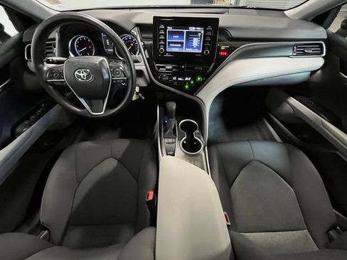 Used 2022 Toyota Camry LE FWD image 17