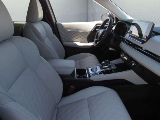 Used 2025 Mitsubishi Outlander SEL AWD/4WD image 9