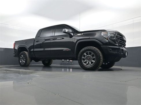 Used 2025 GMC Sierra 1500 AT4X image 23