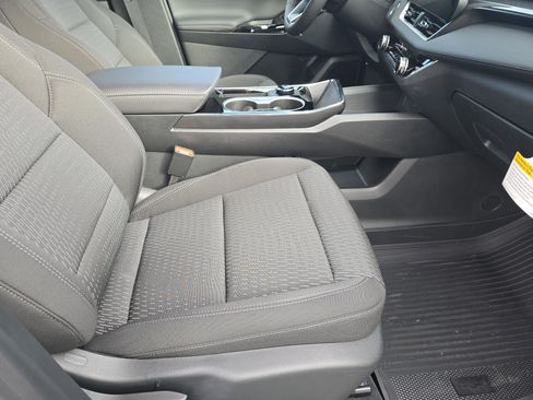 New 2026 Chevrolet Equinox LT w/ Safety and Technology Package image 22