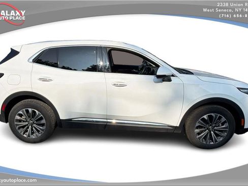 Used 2024 Buick Envision Preferred AWD/4WD image 4