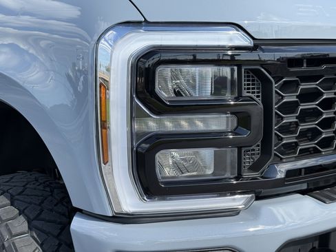 New 2026 Ford F250 Lariat w/ Black Appearance Package image 7