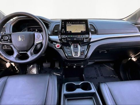 Used 2023 Honda Odyssey Touring image 8