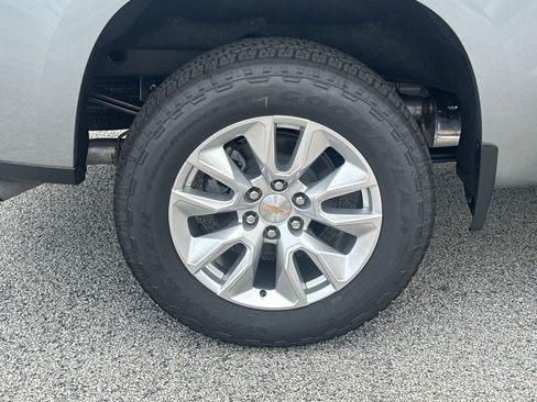 New 2026 Chevrolet Silverado 1500 Custom AWD/4WD image 17