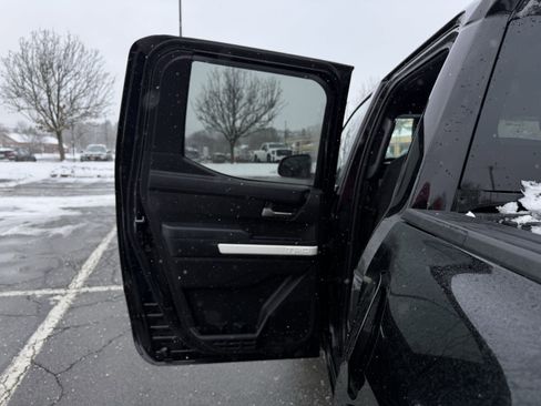 Used 2024 Toyota Tacoma TRD Sport image 28