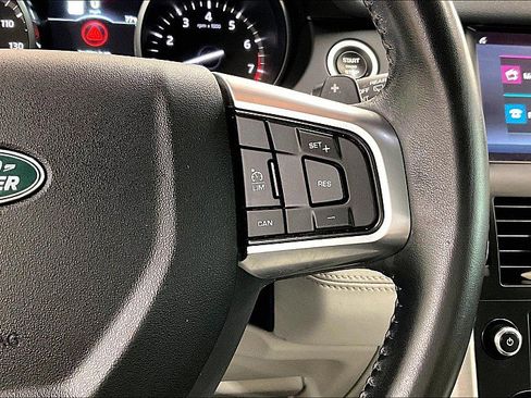 Used 2018 Land Rover Discovery Sport HSE image 20