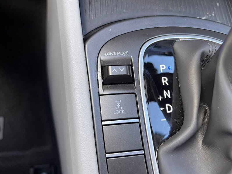 Used 2025 Hyundai Kona SEL AWD/4WD image 34