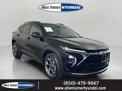 Used 2024 Chevrolet Trax LT w/ Driver Confidence Package