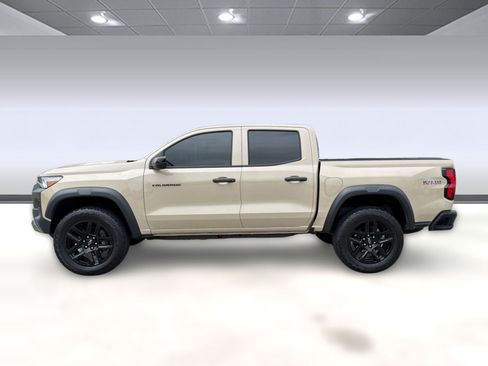 Certified 2024 Chevrolet Colorado Trail Boss w/ Technology Package AWD/4WD image 2