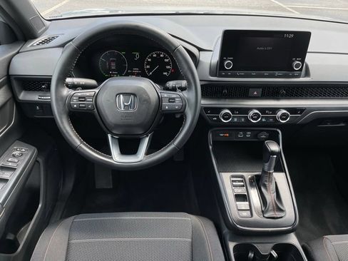 Used 2025 Honda CR-V Sport image 11