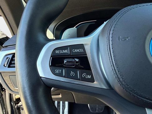 Used 2023 BMW 530e w/ M Sport Package RWD image 49