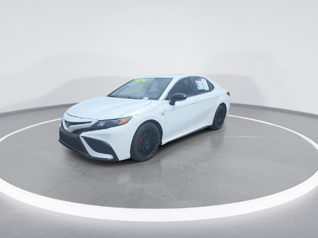 Used 2023 Toyota Camry SE FWD image 4
