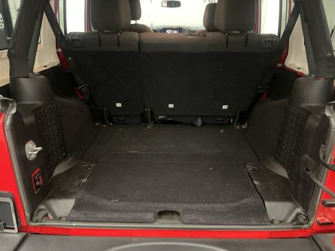 Used 2018 Jeep Wrangler Unlimited Sport S AWD/4WD image 16