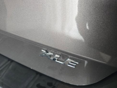 Used 2011 Toyota Sienna XLE image 28