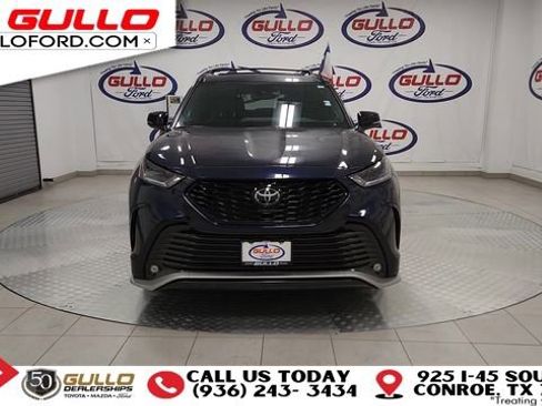 Used 2025 Toyota Highlander XSE image 3