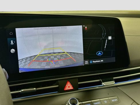 Used 2024 Hyundai Elantra SEL FWD image 22