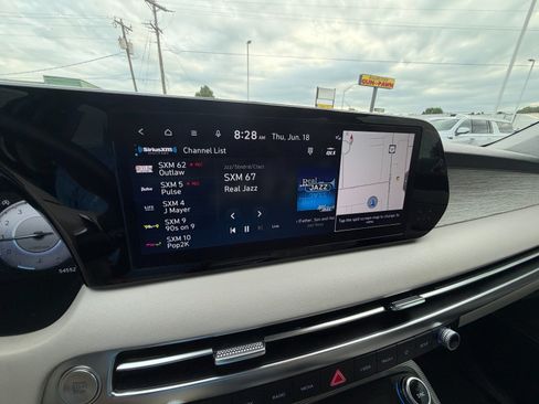 Used 2024 Hyundai Palisade Calligraphy AWD/4WD image 17