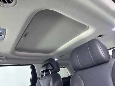 Certified 2023 Kia Carnival SX Prestige image 27