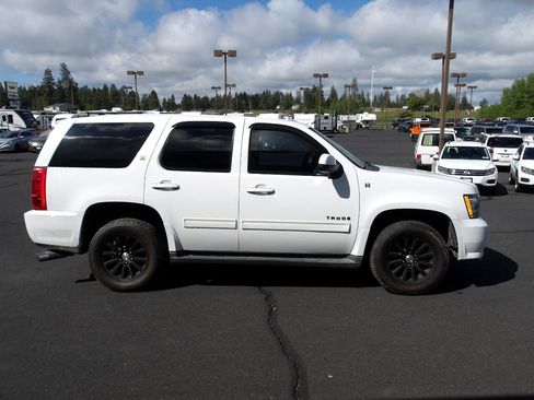 Used 2010 Chevrolet Tahoe 4WD image 6