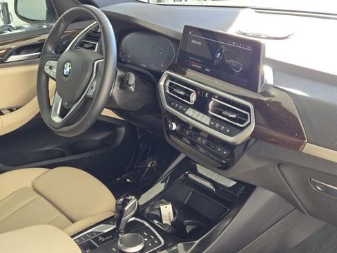 Used 2024 BMW X3 xDrive30i image 5