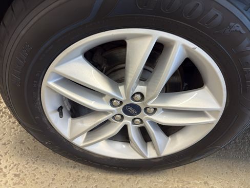 Used 2015 Ford Edge SEL w/ Equipment Group 201A AWD/4WD image 33