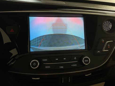 Used 2019 Buick Envision Premium AWD/4WD image 5